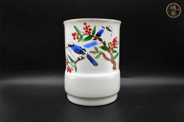 古玩陶瓷花鳥紋筆筒真品鑒賞圖