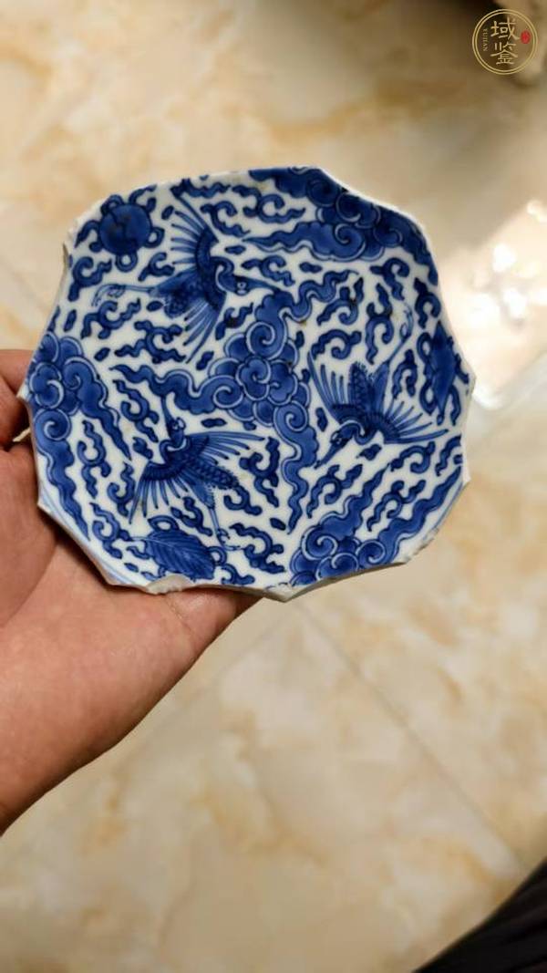 古玩陶瓷云鶴紋青花標本真品鑒賞圖