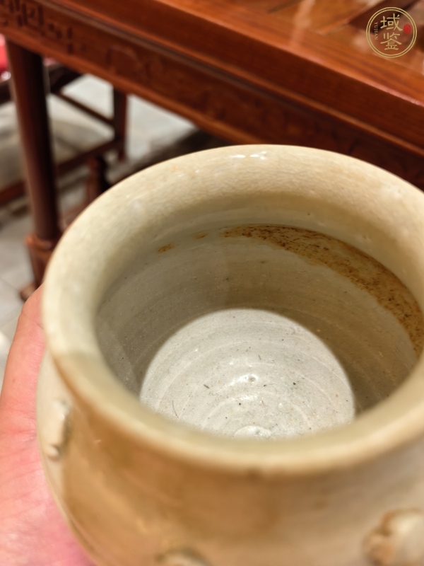 古玩陶瓷青白釉鼓釘紋罐真品鑒賞圖