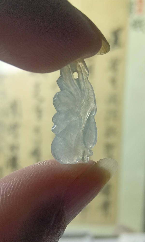 古玩轉(zhuǎn)賣天然翡翠雕“瓜果墜”拍賣，當(dāng)前價(jià)格680元