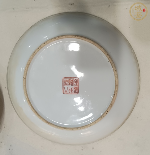 古玩陶瓷彩繪描金盤真品鑒賞圖