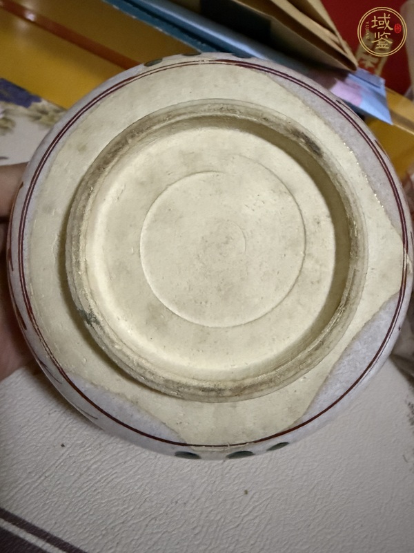 古玩陶瓷紅綠彩花鳥紋香爐真品鑒賞圖