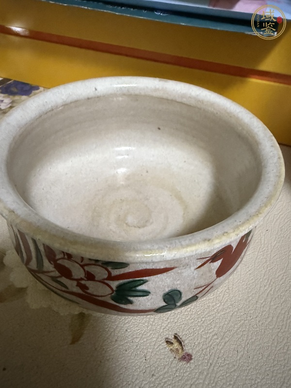 古玩陶瓷紅綠彩花鳥紋香爐真品鑒賞圖