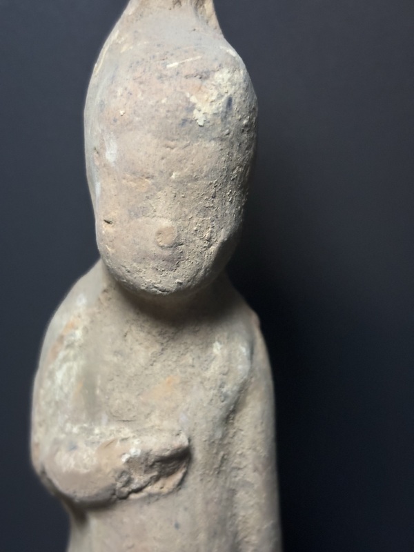 古玩陶瓷唐·女俑拍賣，當(dāng)前價格130元