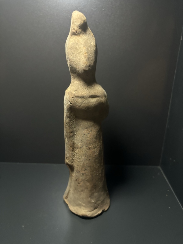 古玩陶瓷唐·女俑拍賣，當(dāng)前價格130元
