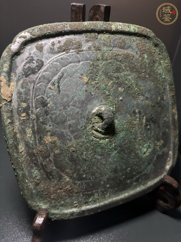 古玩銅器五代·團紋方鏡真品鑒賞圖