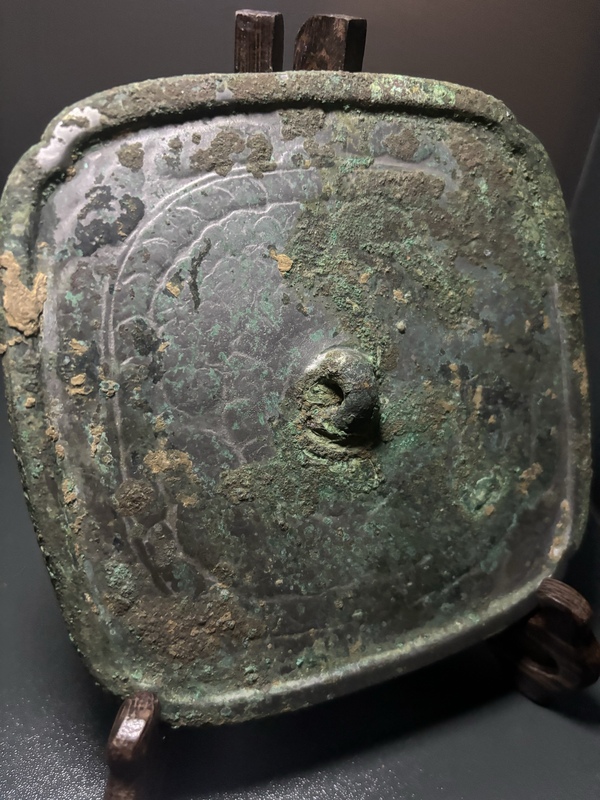 古玩銅器五代·團紋方鏡拍賣,當前價格2300元