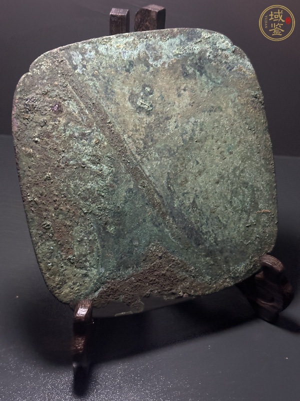 古玩銅器五代·團紋方鏡真品鑒賞圖