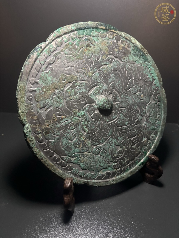 古玩銅器唐·蝶戀花鏡真品鑒賞圖
