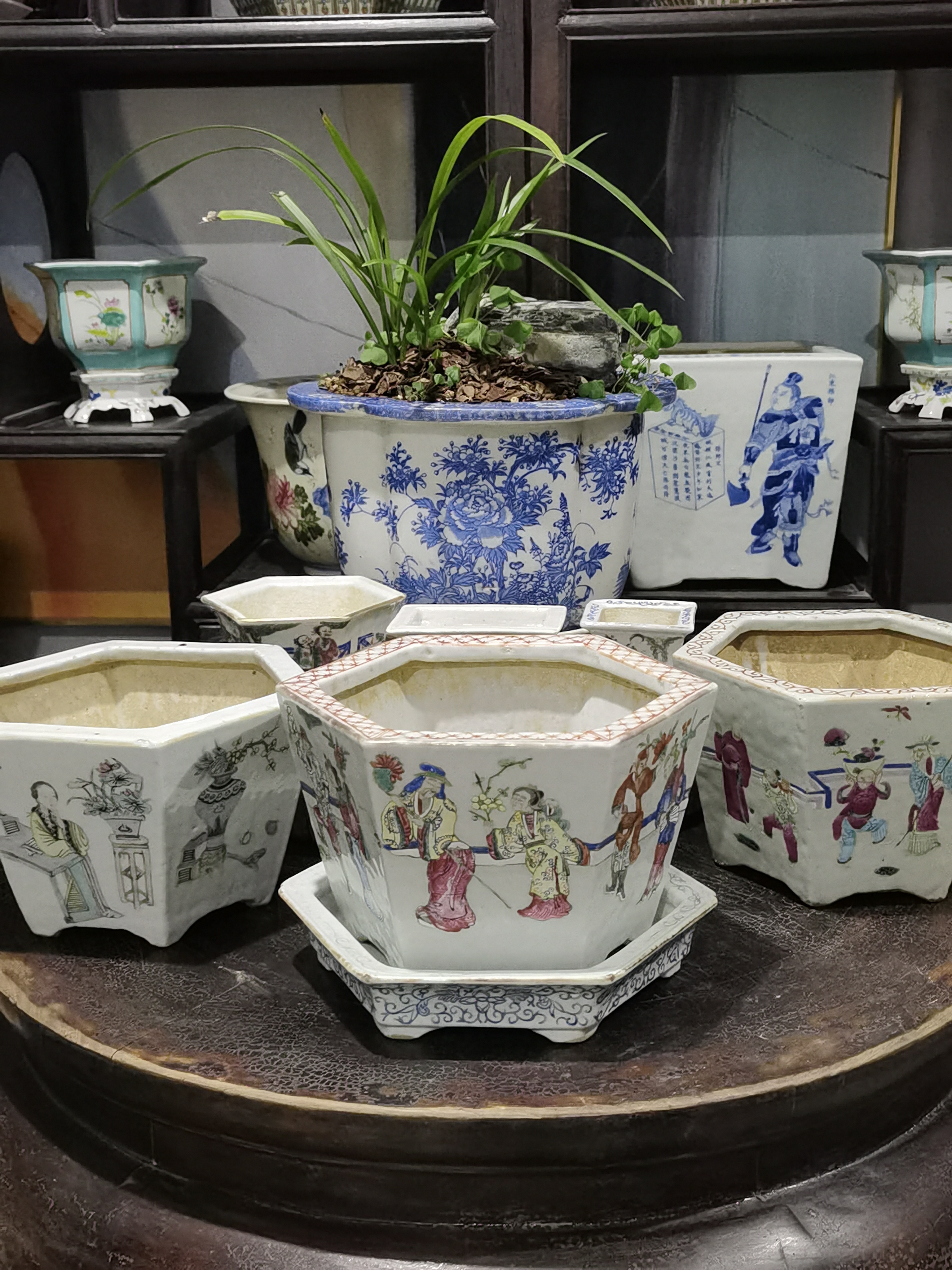 域鑒舊瓷花盆收藏的店鋪