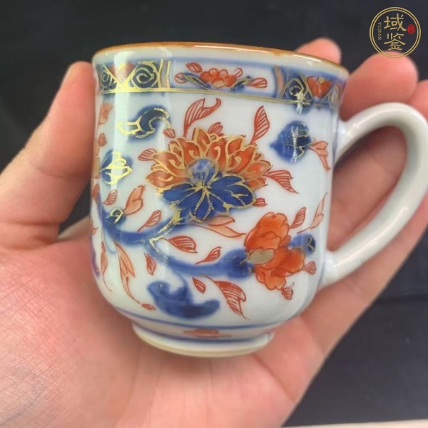 古玩青花礬紅描金茶杯真品鑒賞圖